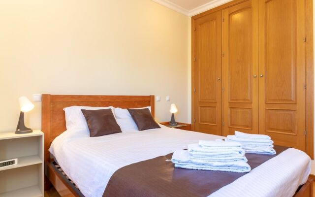 Luxury Villa in Albufeira With Heated Private Pool