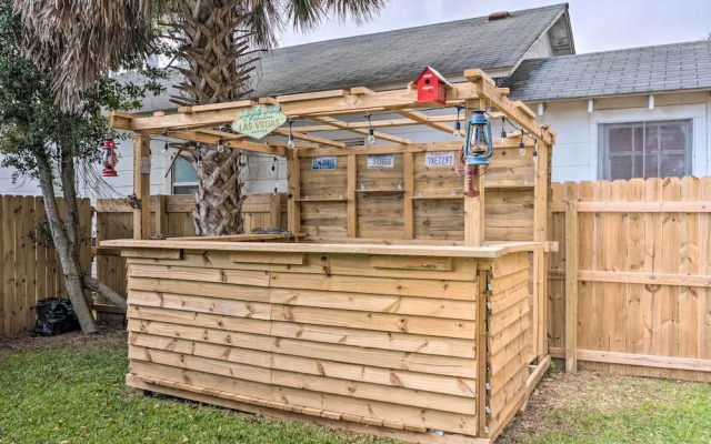 Idyllic Pensacola Home w/ Yard + Fire Pit!