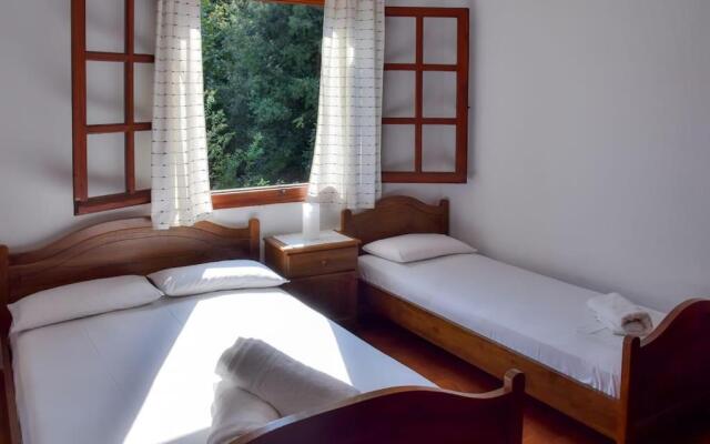 Apartment in a summer house with sea view
