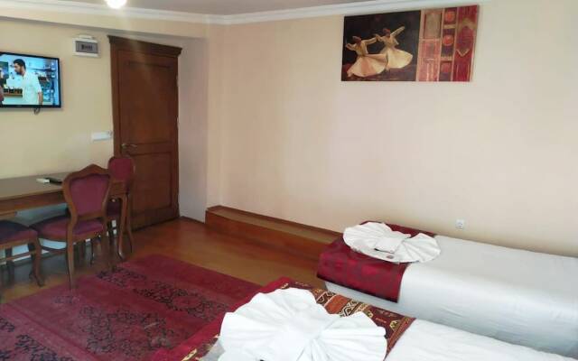 "room in Apartment - Cozy Apartment in Old City Center up to 4 People in Brillant Location"