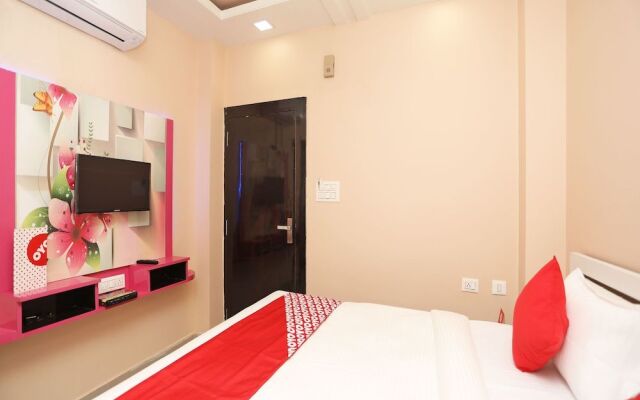 OYO 13822 Kolar Hotel