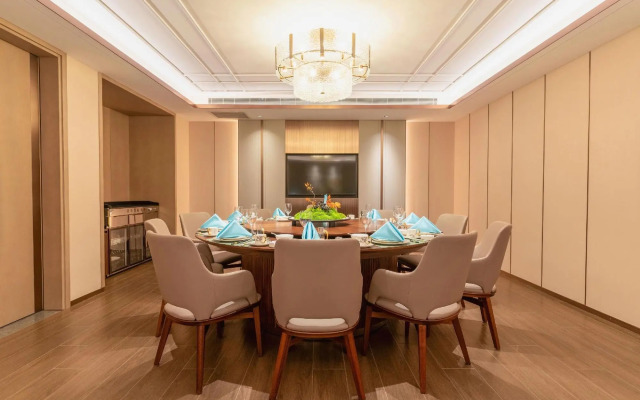 Excemon Xinjiang Yilite Hotel