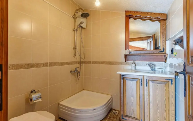 Lake Sapanca Breathtaking Private Villa Retreat