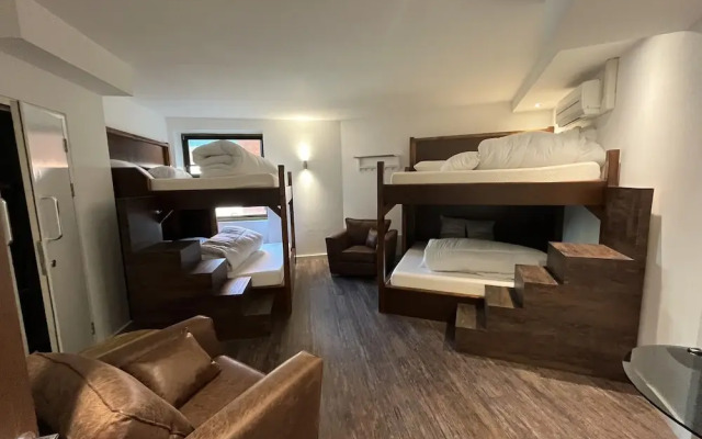 The Bling Hotel by UStay