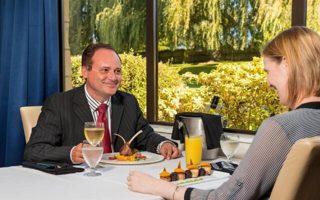 Distinction Hamilton Hotel & Conference Centre
