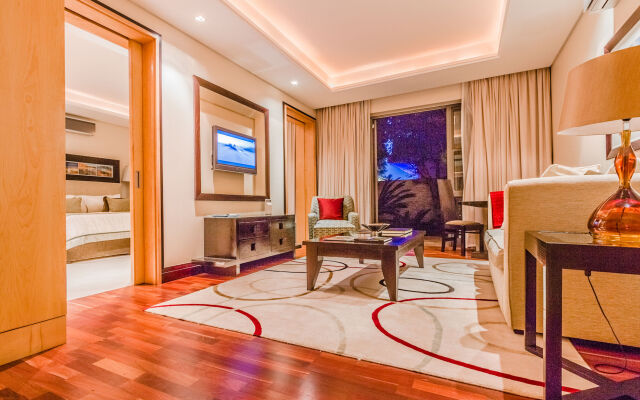 No5 Boutique Art Hotel by Mantis