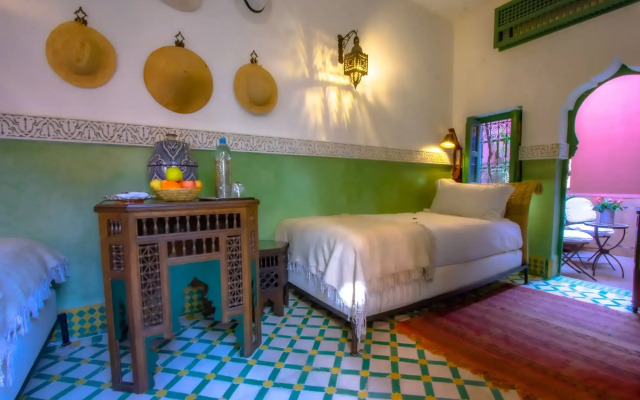 Riad Kaiss by Anika