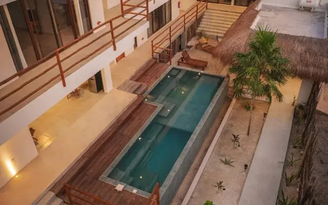 LaFamilia Casa and Suites