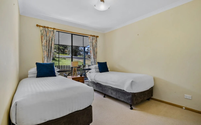 Omaroo Cottage Bruny Island