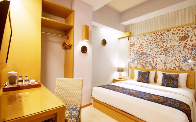Rhadana Hotel