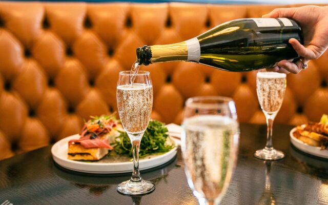 DoubleTree by Hilton Brighton Metropole