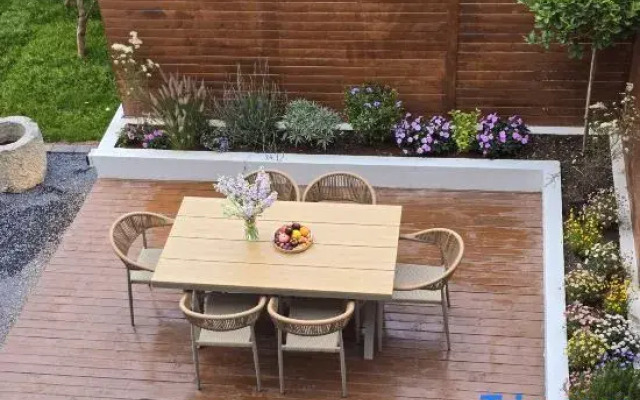 One Wind Courtyard (CAI Village Pier Shop)