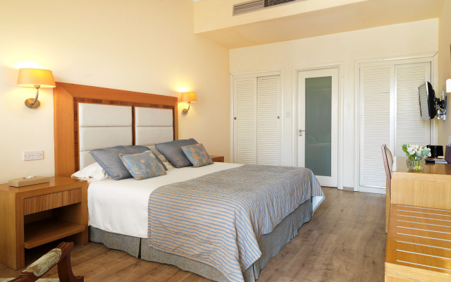 Alexander The Great Beach Hotel