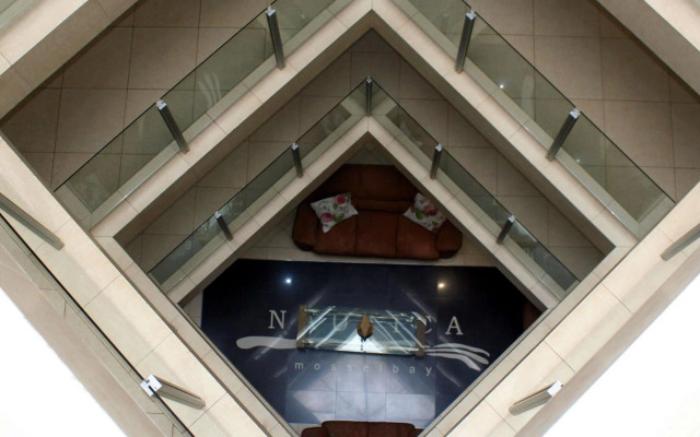 Nautica 708 Seaview Luxury Apartment