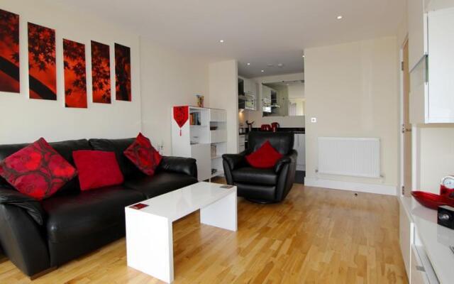 Greenwich High Street Apartment