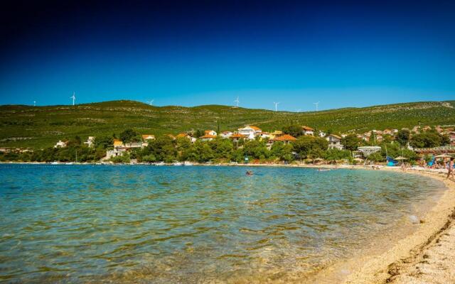 Apartments Kiwi Karin