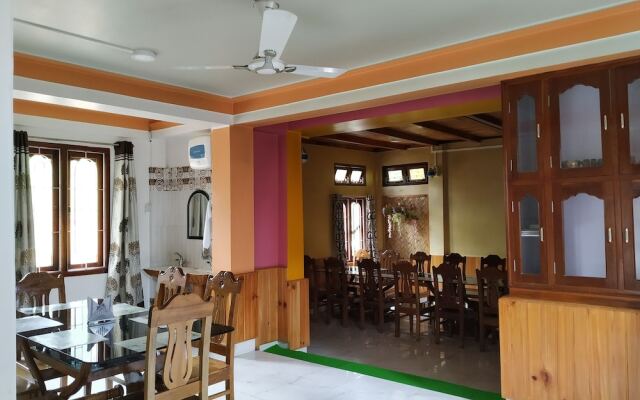 Ziro Palace Inn
