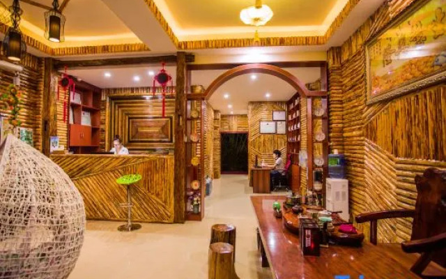 Xishuangbanna Nangui Yunse Chinese Inn (Gaozhuang Starlight Night Market)