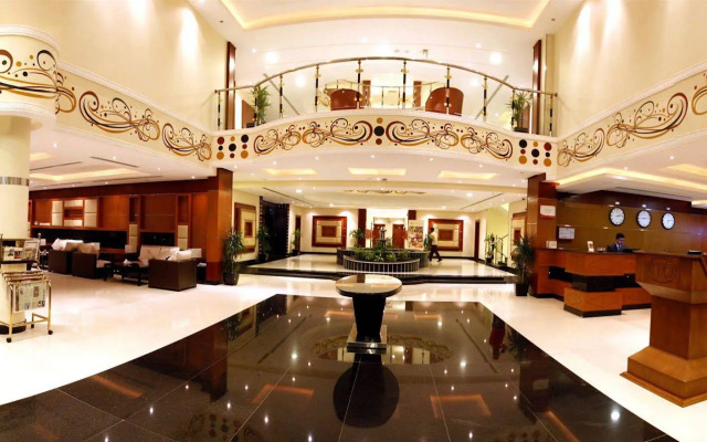 Meral Crown Hotel