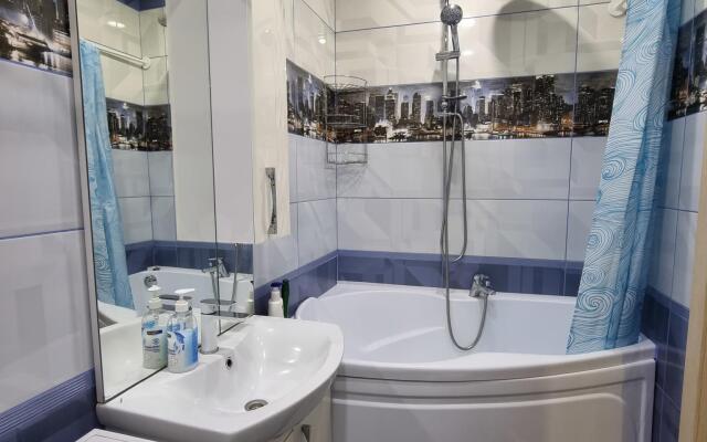 Апартаменты на улице Изыскателей 32В