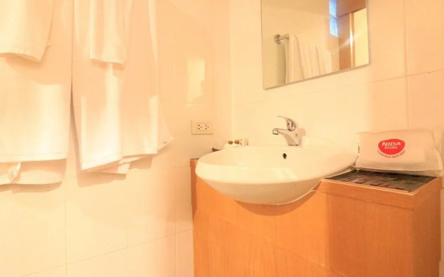 NIDA Rooms Nimman Dusit 2000