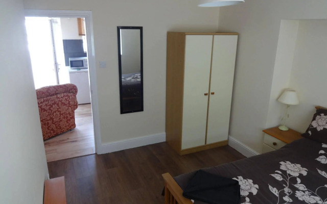 Travellers Rest Motel