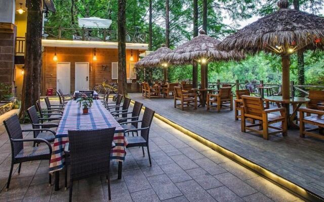 Wuyishan Old Street Sen Live British Inn