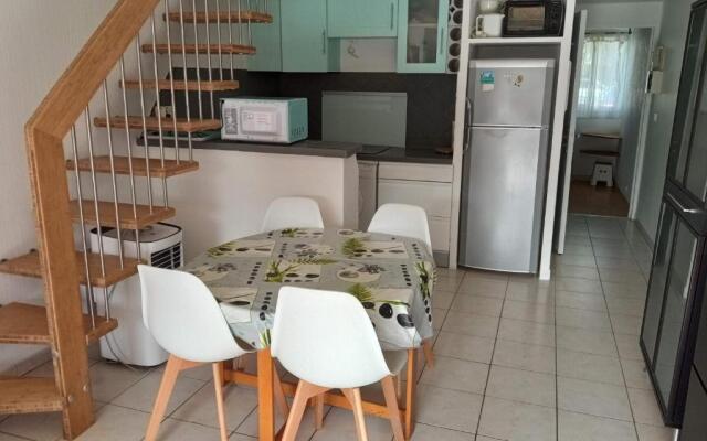 Aigues-Mortes - Agreable T.2 - (+ de 40m² )
