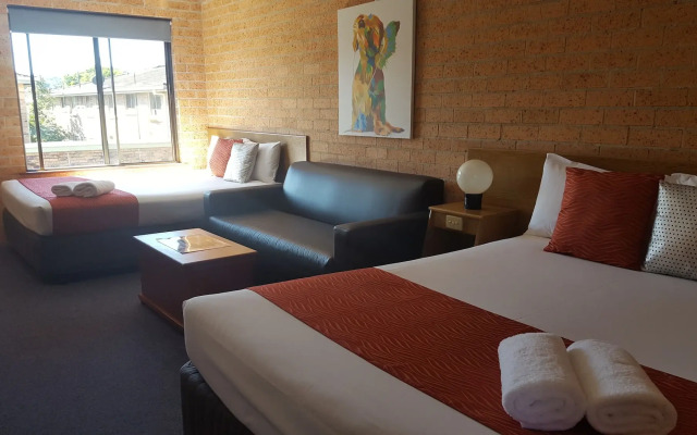 Royal Palms Motor Inn
