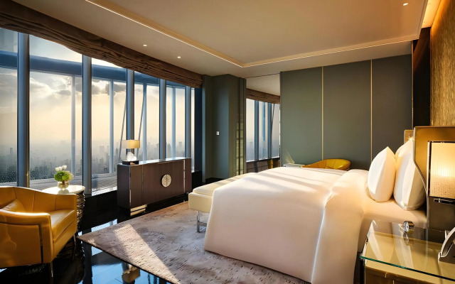 J Hotel, Shanghai Tower