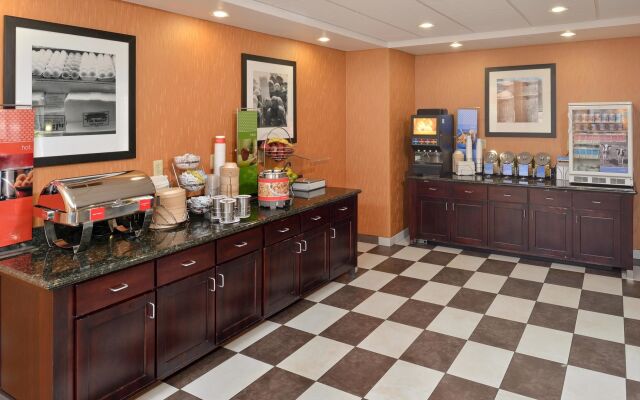 Hampton Inn Muscatine