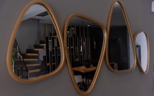 Beautiful 4-bed Villa Ria in Vathianos Kampos