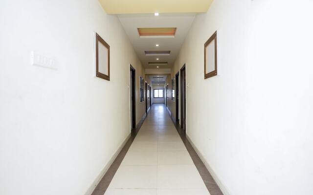 Hotel Opera Inn near Central Bus Stand