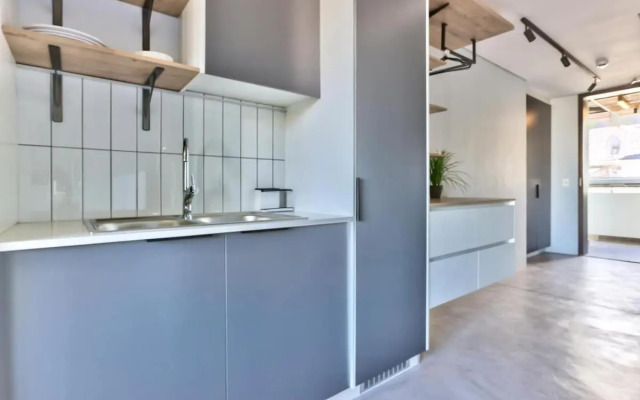 Lovely Couples Retreat Studio Apartment!