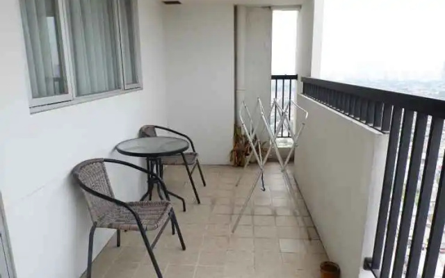1BR Apartment The Wave Kuningan near Epicentrum By Travelio