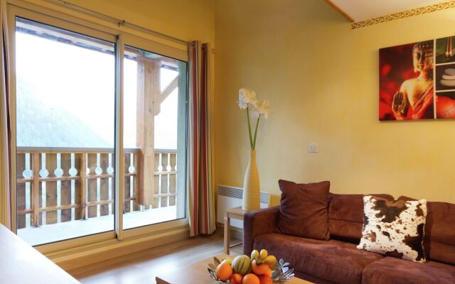 Family Apartment With Balcony 200 m. From the City Center