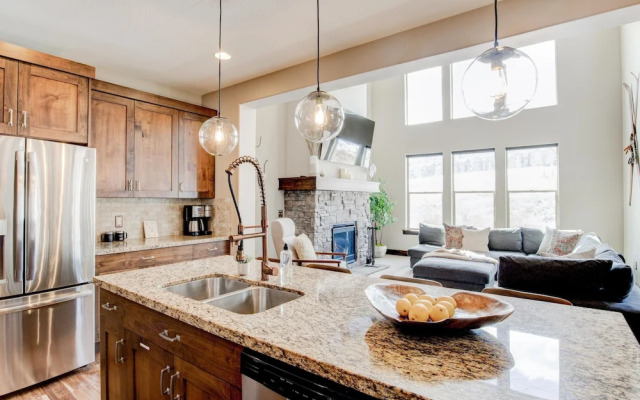 Noah s Retreat by Boutiq