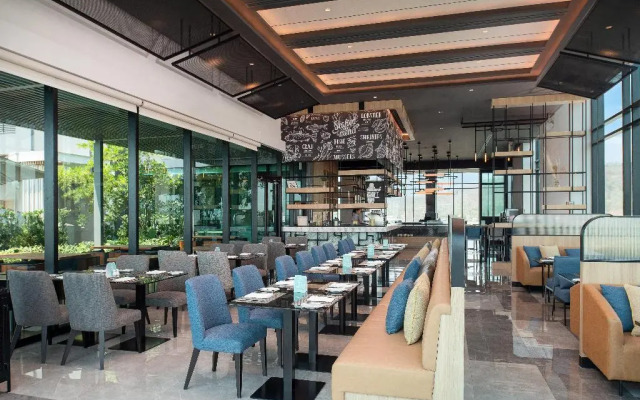 Holiday Inn & Suites Siracha Laemchabang by IHG