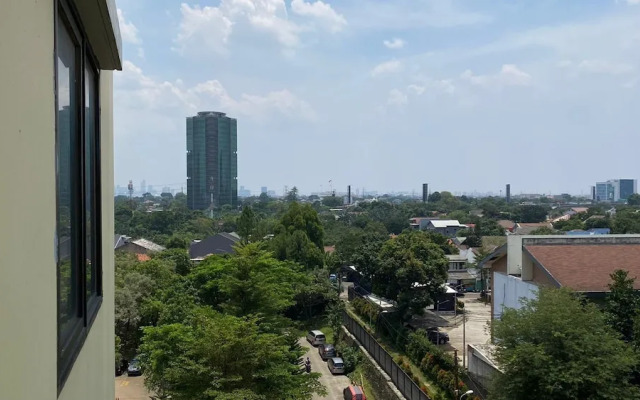 Cozy And Tidy 1Br At Kebagusan City Apartment