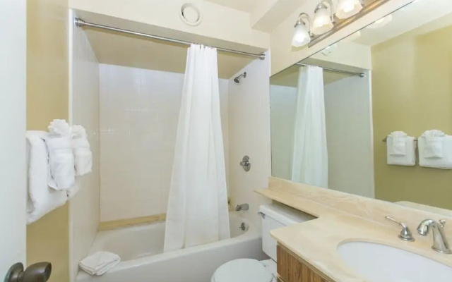 Discovery Bay 1202 1 Bedroom Condo