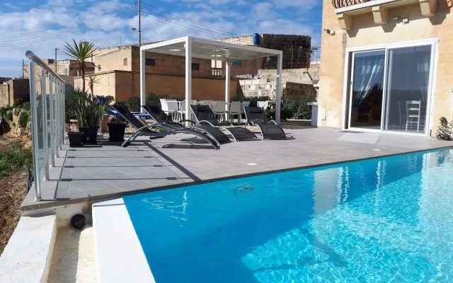Twilight Gozitan Farmhouse With Pool