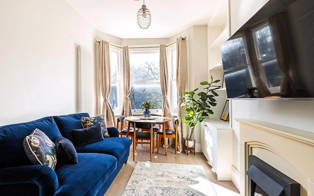 Lovely Bishops Park Flat