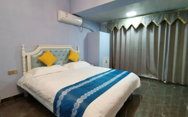 Shaoyang Yayue Art Hotel