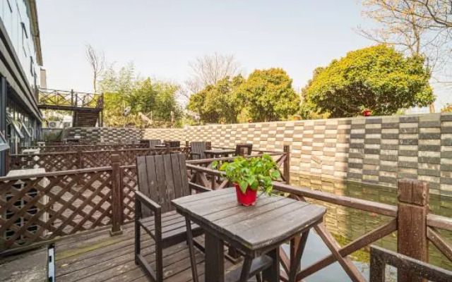 Durian Candy Hotel (Nanjing Xianlin Center Subway Station)