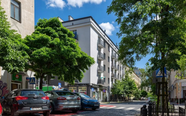Poznańska Apartments in the Center of Warsaw by Renters