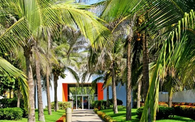 Mayan Sea Garden at Vidanta Acapulco - 5 Nights, Acapulco, Mexico