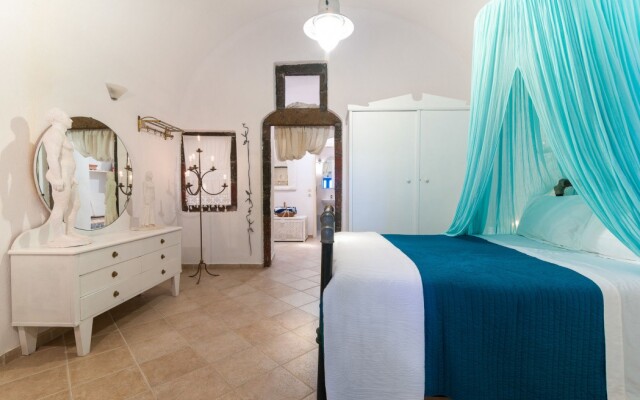 Santorini Paradise