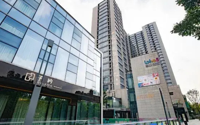 Liz Future Apartment (Government District Provincial Hospital South District Branch)