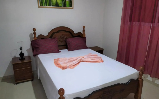 Casa Cabral : Big Apartment next to the beach