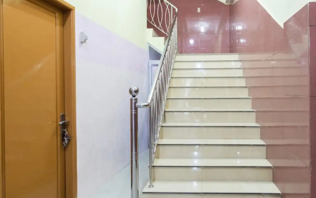 RedDoorz Plus @ Jalan Gatot Subroto Medan